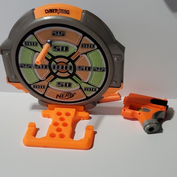 Nerf 11" Soft Target, Dart Tag Gun, 3 Velcro Darts - Picture 5 of 5